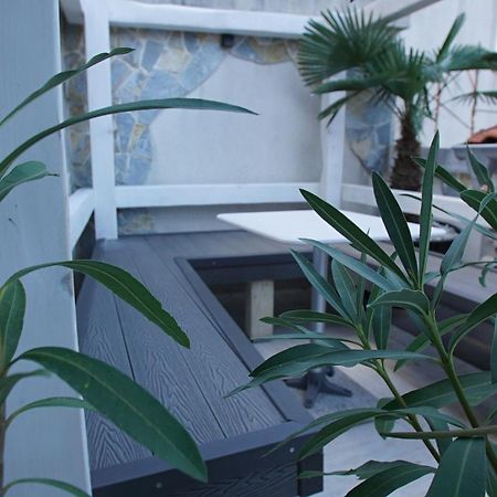 Penthouse Stoliv New Spa-Pool Villa Is Located 5M From The Sea, Exclusive Terrace,Private Jetty Wih Sunbeds, Pebble Beach, Secluded Location Total Area 375M2 At Your Disposal Kotor Exterior foto